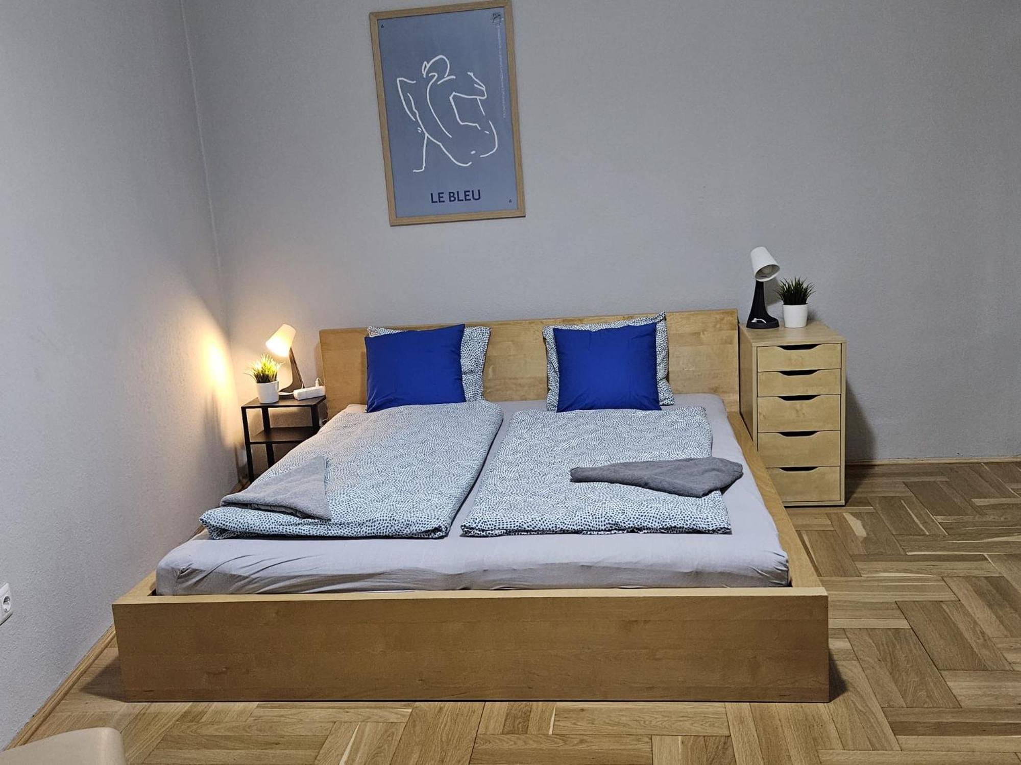 Beautiful Rooms On The Joseph Boulevard — Photos 2